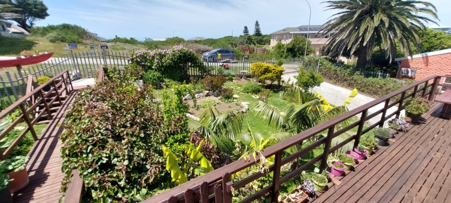 3 Bedroom Property for Sale in Paradise Beach Eastern Cape